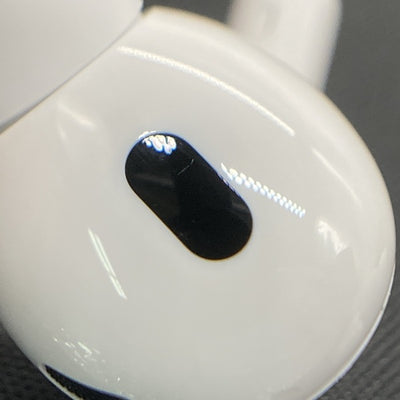 【中古】MagSafe充電ケース(USB-C)付きAirPods Pro(第2世代) MTJV3JA【名古屋】