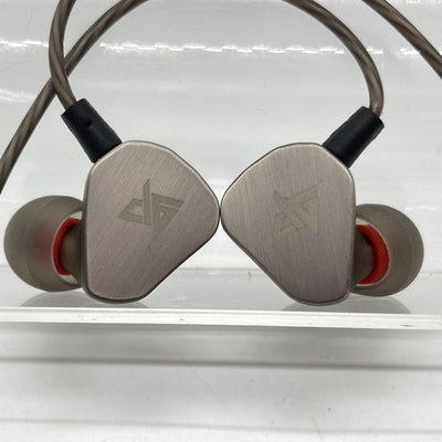 【中古】E100-J【秋葉原】