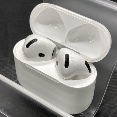 【中古】AirPods 4 MXP93J/A（アクティブノイズキャンセリング搭載）【名古屋】