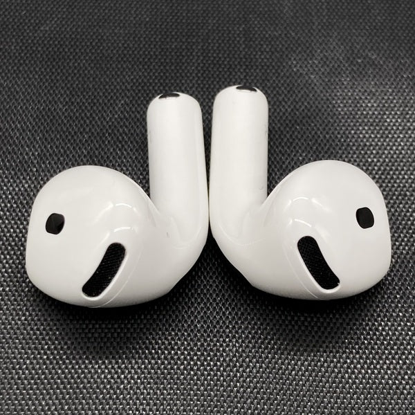 【中古】AirPods 4 MXP93J/A（アクティブノイズキャンセリング搭載）【秋葉原】