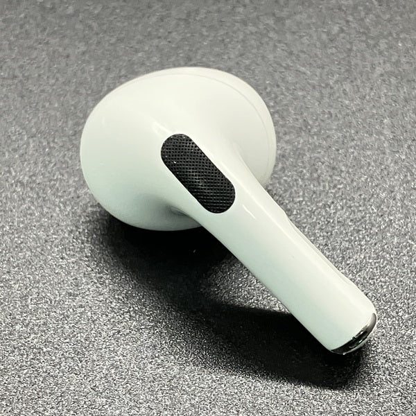 【中古】AirPods Pro （R側）【秋葉原】