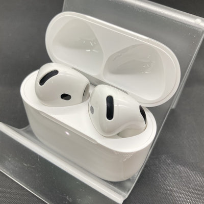 【中古】AirPods 4 MXP93J/A（アクティブノイズキャンセリング搭載）【秋葉原】
