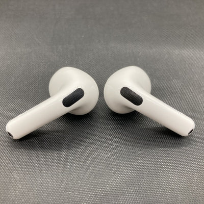 【中古】AirPods 4 MXP93J/A（アクティブノイズキャンセリング搭載）【秋葉原】