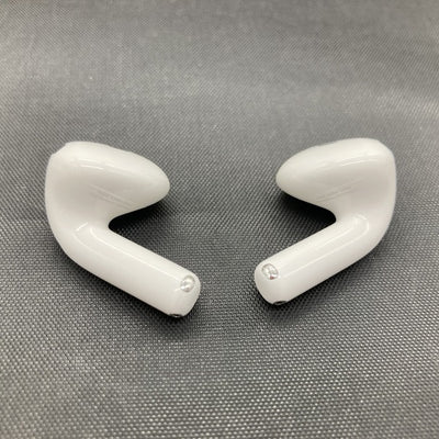 【中古】AirPods 4 MXP93J/A（アクティブノイズキャンセリング搭載）【秋葉原】