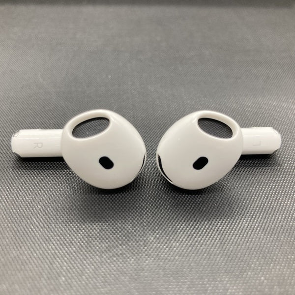 【中古】AirPods 4 MXP93J/A（アクティブノイズキャンセリング搭載）【秋葉原】