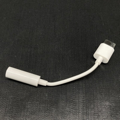 【中古】USB-C - 3.5 mmヘッドフォンジャックアダプタ（ジャンク・返品不可）【秋葉原】