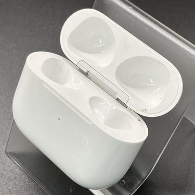 【中古】AirPods 充電ケース (第3世代)【秋葉原】