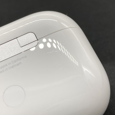 【中古】MagSafe充電ケース(USB-C)付きAirPods Pro(第2世代) MTJV3JA【名古屋】