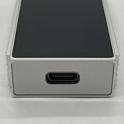 【中古】UA6 Silver【秋葉原】