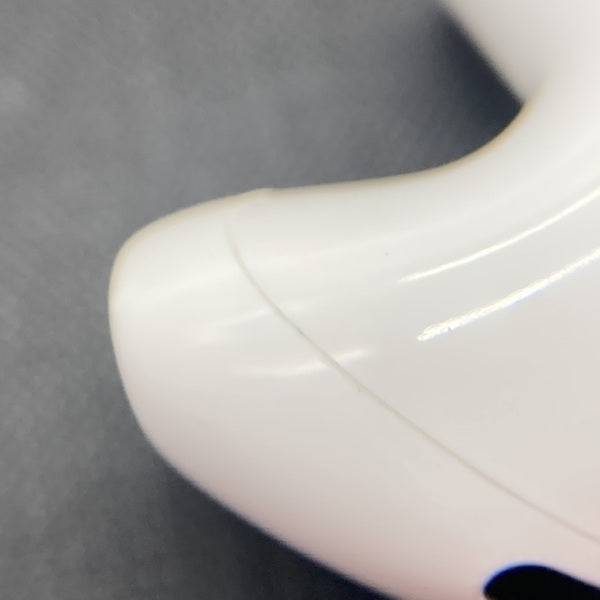 【中古】AirPods 4 MXP93J/A（アクティブノイズキャンセリング搭載）【日本橋】