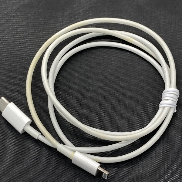 【中古】AirPods Pro (第2世代) MQD83J/A【秋葉原】