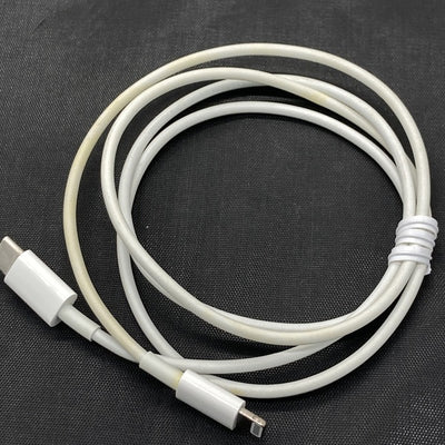 【中古】AirPods Pro (第2世代) MQD83J/A【秋葉原】