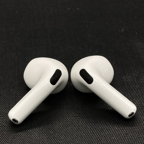 【中古】AirPods 4 MXP93J/A（アクティブノイズキャンセリング搭載）【日本橋】