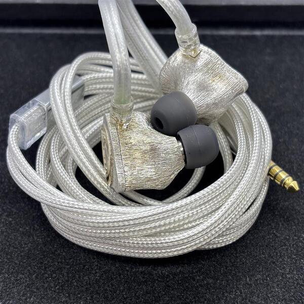 【中古】Solis 2【日本橋】