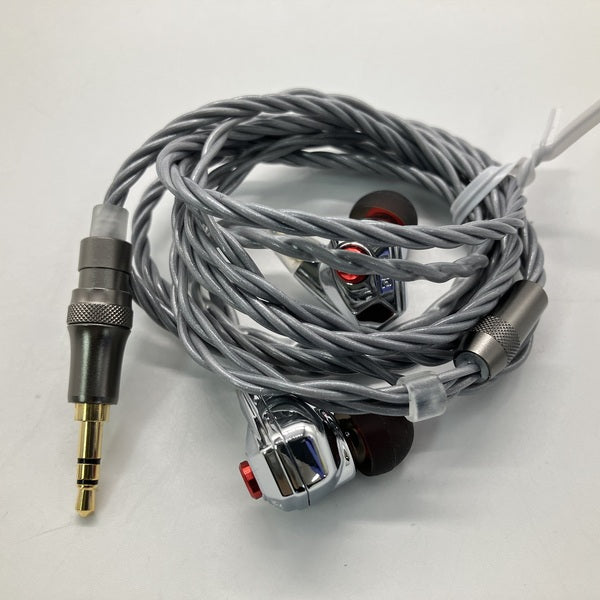 【中古】TITAN S2【秋葉原】