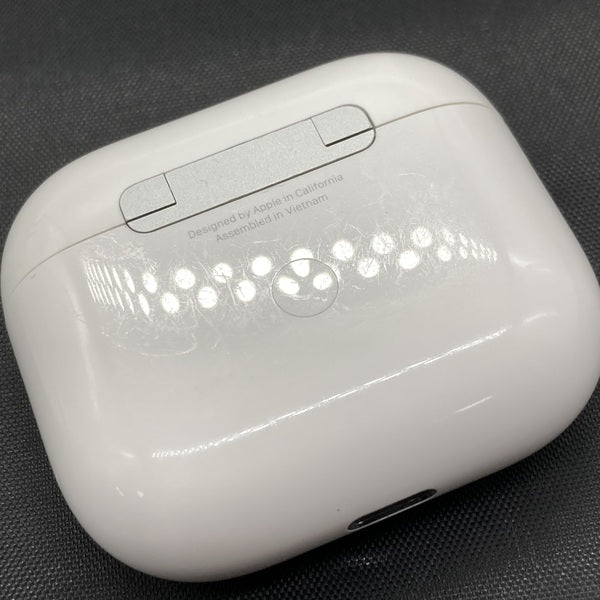 【中古】AirPods Lightning 充電ケース (第3世代)【日本橋】