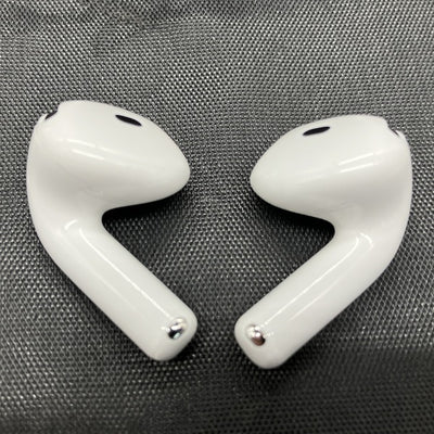 【中古】AirPods 4 MXP93J/A（アクティブノイズキャンセリング搭載）【秋葉原】