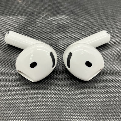 【中古】AirPods 4 MXP93J/A（アクティブノイズキャンセリング搭載）【秋葉原】