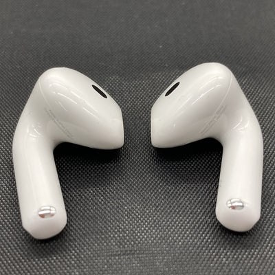 【中古】AirPods 4 MXP93J/A（アクティブノイズキャンセリング搭載）【日本橋】