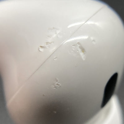 【中古】MagSafe充電ケース(USB-C)付きAirPods Pro(第2世代) MTJV3JA【日本橋】