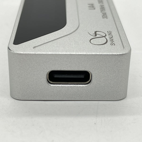 【中古】UA4 シルバー【秋葉原】