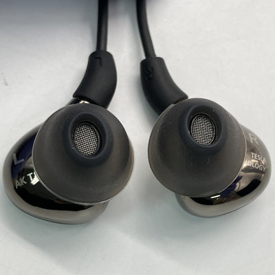 【中古】AK T8iE ブラック【AK-T8IE-BLK】【日本橋】