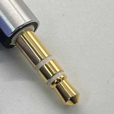 【中古】AK T8iE ブラック【AK-T8IE-BLK】【日本橋】