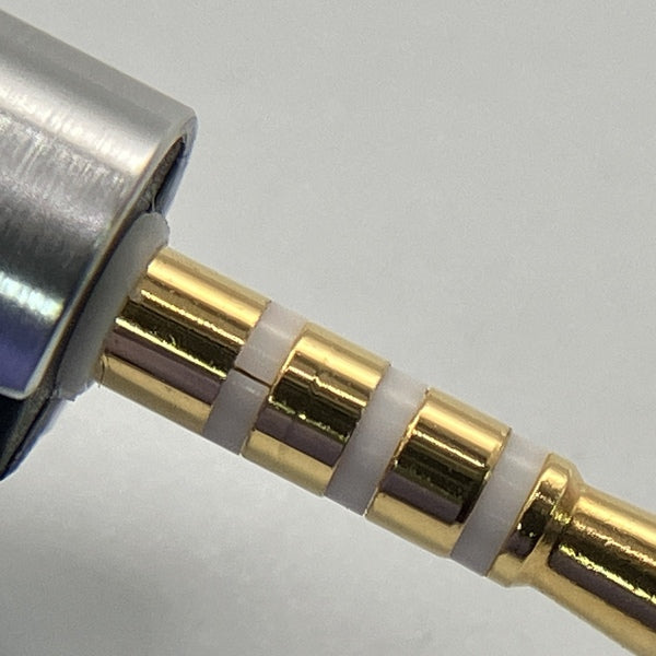 【中古】AK T8iE ブラック【AK-T8IE-BLK】【日本橋】