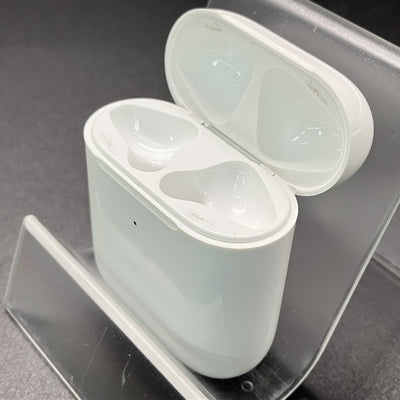 【中古】Wireless Charging Case for AirPods MR8U2J/A【秋葉原】