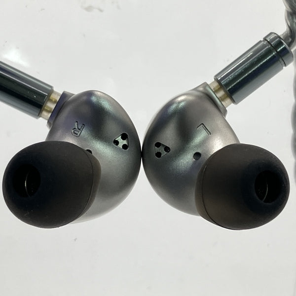 BQEYZ 【中古】Winter シルバー (4.4mmプラグ)【日本橋】 – e