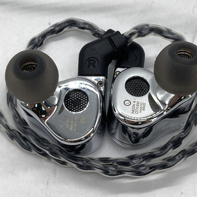 【中古】Neon 4【秋葉原】