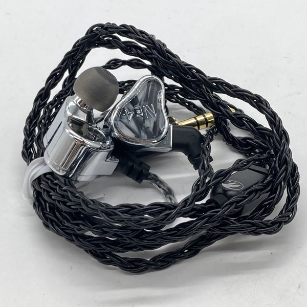 【中古】Neon 4【秋葉原】