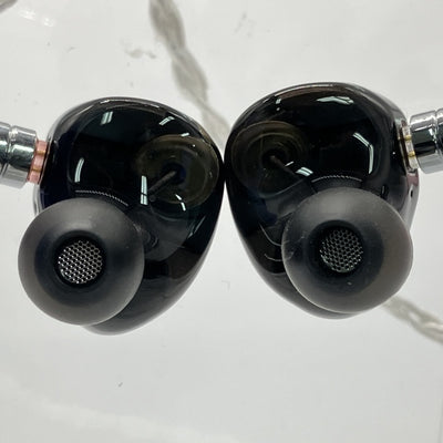 【中古】Relentless【日本橋】