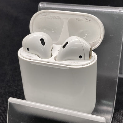 【中古】AirPods with Charging Case MV7N2J/A【名古屋】