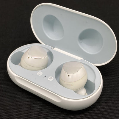 【中古】Galaxy Buds ホワイト 【SM-R170NZWAXJP】【秋葉原】