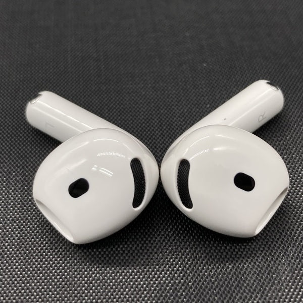 【中古】AirPods 4 MXP93J/A（アクティブノイズキャンセリング搭載）【日本橋】