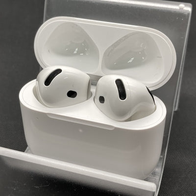 【中古】AirPods 4 MXP93J/A（アクティブノイズキャンセリング搭載）【秋葉原】