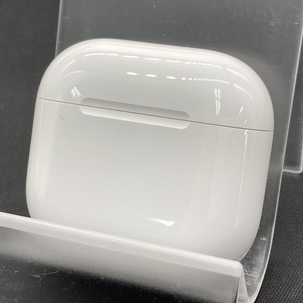 【中古】AirPods 4 MXP93J/A（アクティブノイズキャンセリング搭載）【秋葉原】