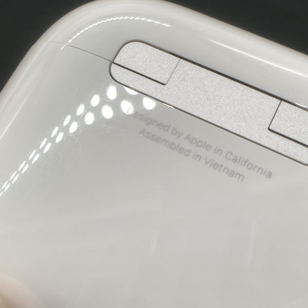 【中古】AirPods 4 MXP93J/A（アクティブノイズキャンセリング搭載）【秋葉原】