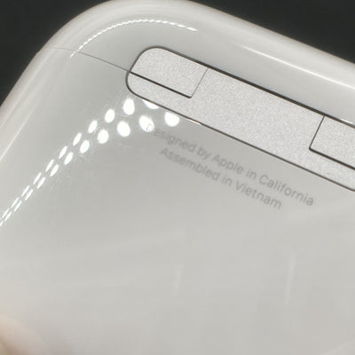 【中古】AirPods 4 MXP93J/A（アクティブノイズキャンセリング搭載）【秋葉原】