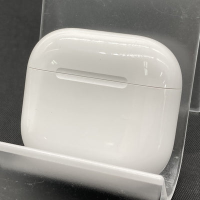 【中古】AirPods 4 MXP93J/A（アクティブノイズキャンセリング搭載）【秋葉原】