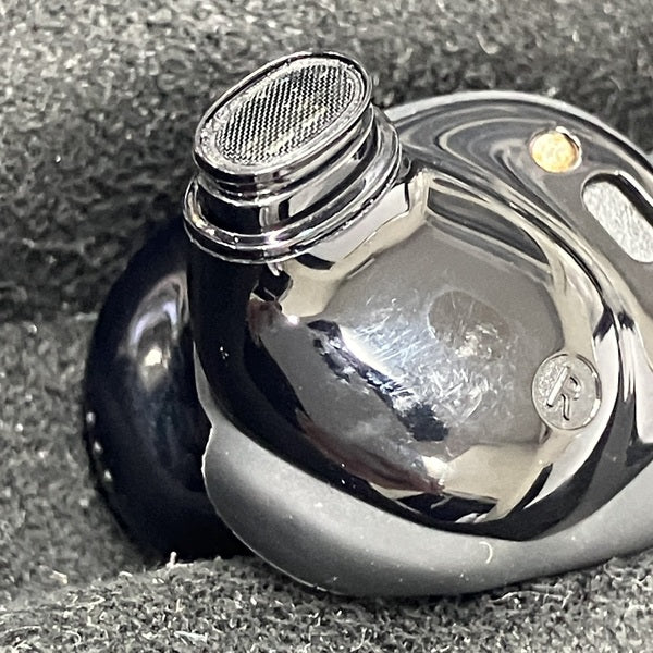 【中古】QuietComfort Earbuds Black【秋葉原】