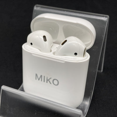 【中古】AirPods with Charging Case MV7N2J/A【名古屋】