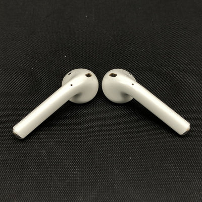 【中古】AirPods with Charging Case MV7N2J/A【名古屋】