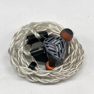 【中古】Tesseract(Universal Fit)【名古屋】