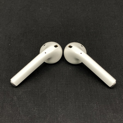 【中古】AirPods with Charging Case MV7N2J/A【名古屋】