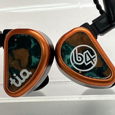 【中古】tia Fourt  【64A-0380】【秋葉原】