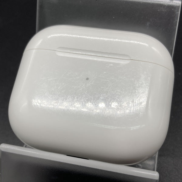 【中古】AirPods 充電ケース (第3世代)【秋葉原】