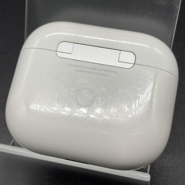 【中古】AirPods 充電ケース (第3世代)【秋葉原】