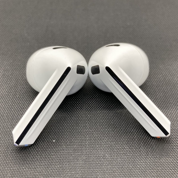 【中古】Galaxy Buds3 ホワイト 【SM-R530NZWAXJP】【名古屋】